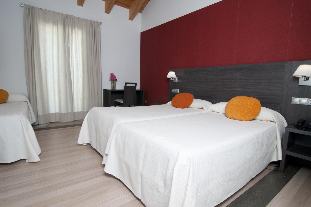 Готель Amalurra Granada Caparacena Екстер'єр фото